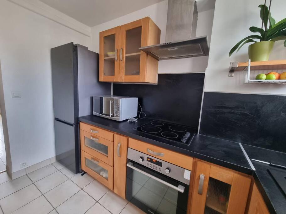 Appartement Cosy Proche Du Tram Montpellier Kültér fotó